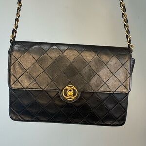 Vintage Chanel single flap